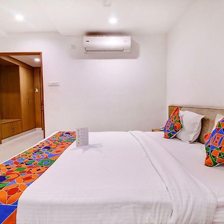 Fabhotel Syberitic Suites Gachibowli - Fully Vaccinated Staff Kondapur  Zewnętrze zdjęcie