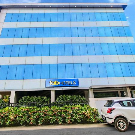 Fabhotel Syberitic Suites Gachibowli - Fully Vaccinated Staff Kondapur  Zewnętrze zdjęcie