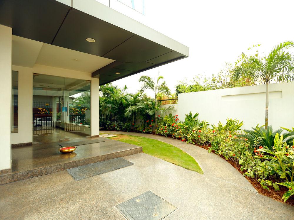 Fabhotel Syberitic Suites Gachibowli - Fully Vaccinated Staff Kondapur  Zewnętrze zdjęcie