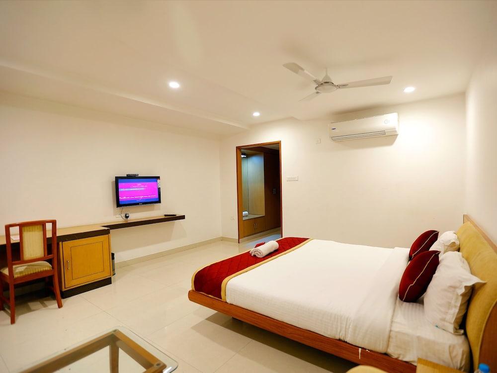 Fabhotel Syberitic Suites Gachibowli - Fully Vaccinated Staff Kondapur  Zewnętrze zdjęcie